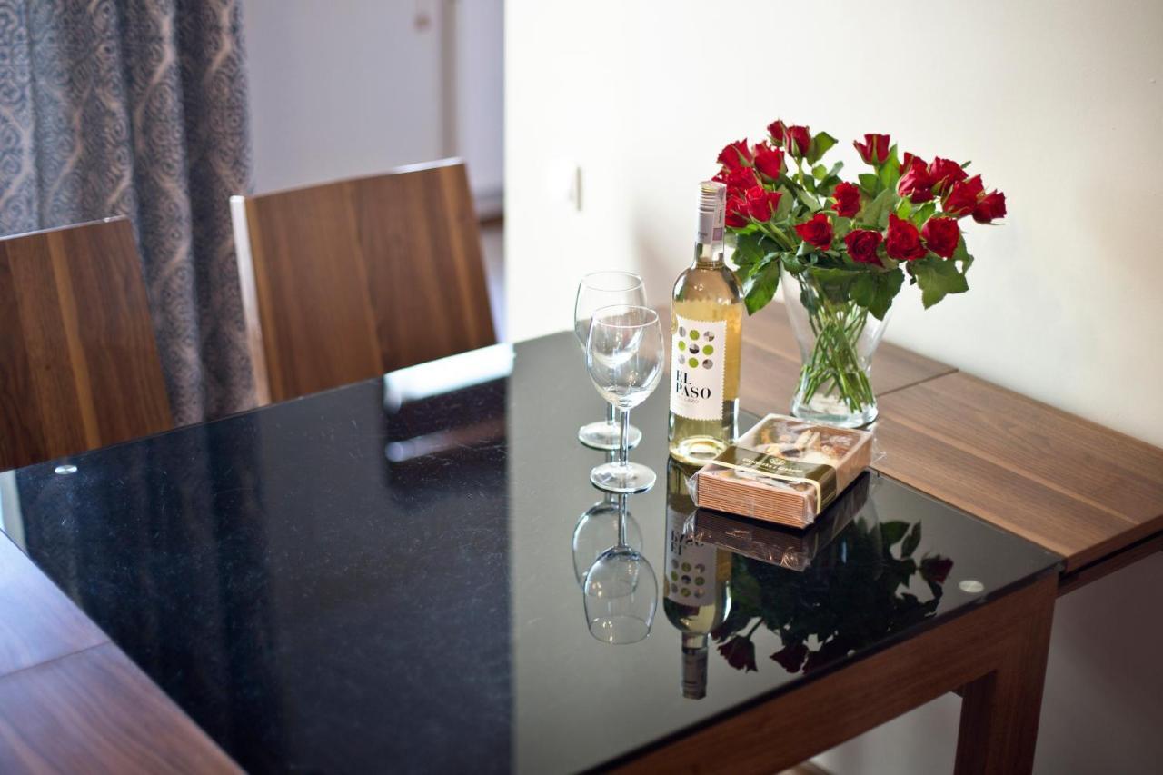 P&O Serviced Apartments Bukowinska Warszawa Eksteriør billede